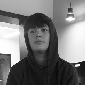 Meet your Posher, Zeke